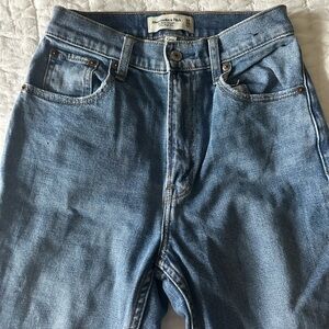 Abercrombie high rise ankle straight jeans
